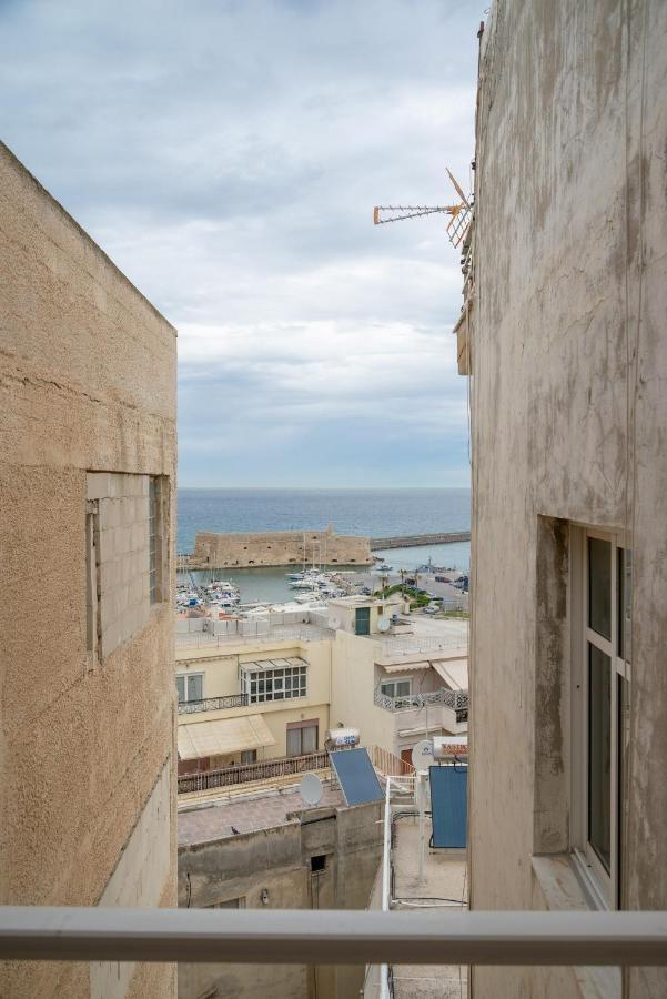 Penthouse Apartment In Downtown With Seaview 伊拉克利翁 外观 照片